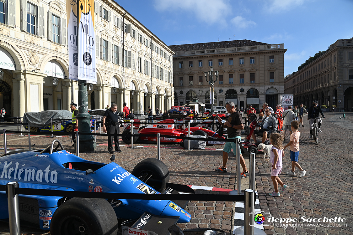 VBS_3914 - Autolook Week - Le auto in Piazza San Carlo.jpg